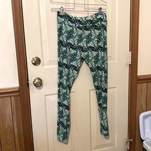 LuLaRoe Disney Leggings Tall & Curvy NWOT